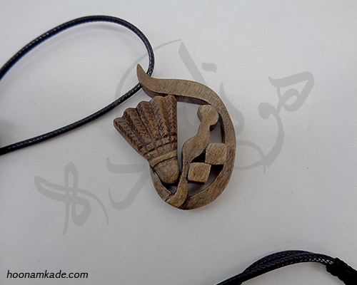 گردن آویز اسم امیر با توپ بدمینتون